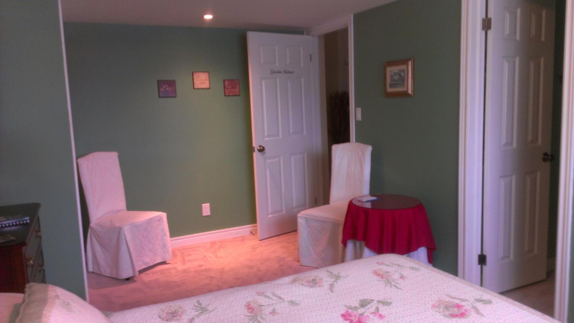 Bed and Breakfast A Li'L Bit Of Eden Niagara-on-the-Lake Habitación foto